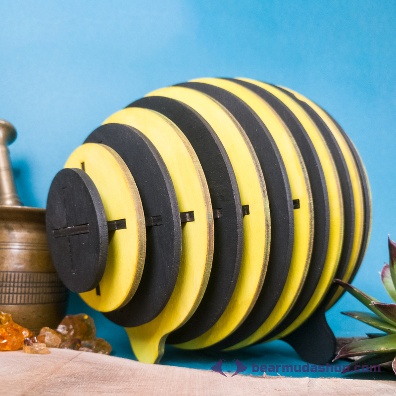 Méhecske csíkos design asztali óra, több színben